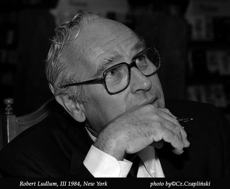 Robert Ludlum